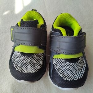 Sporty Tennis Shoes Sneakers Size 3 Black Green Gray Strap Hook Loop